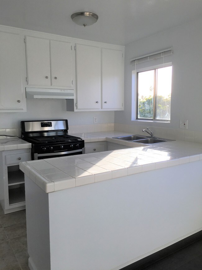 Cocina - 603 N New Hampshire Ave