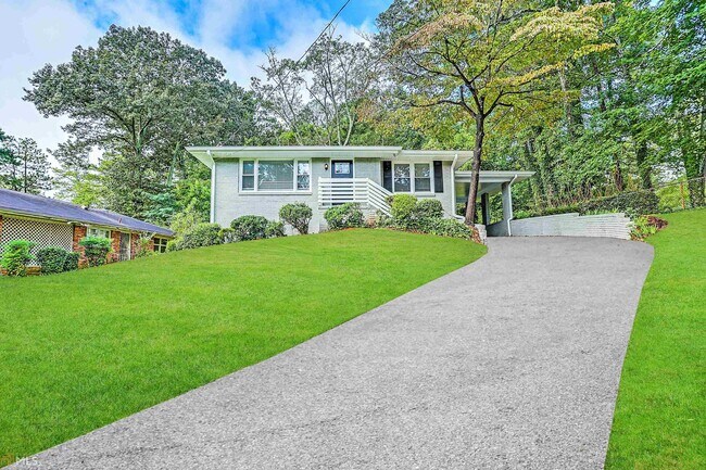 Foto del edificio - 1931 Sandringham Dr SW