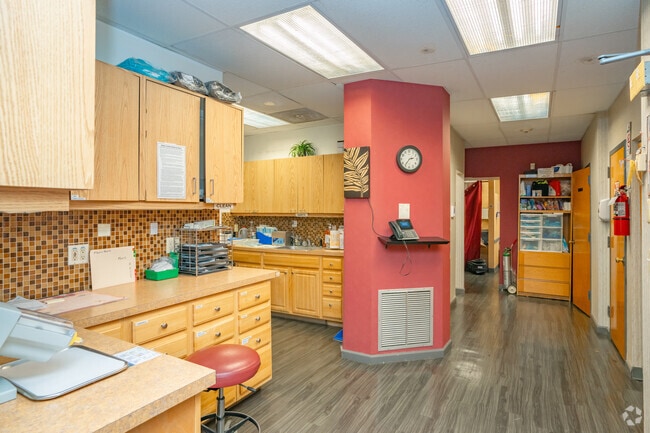 Additional Retail Space - 182 Ferry St