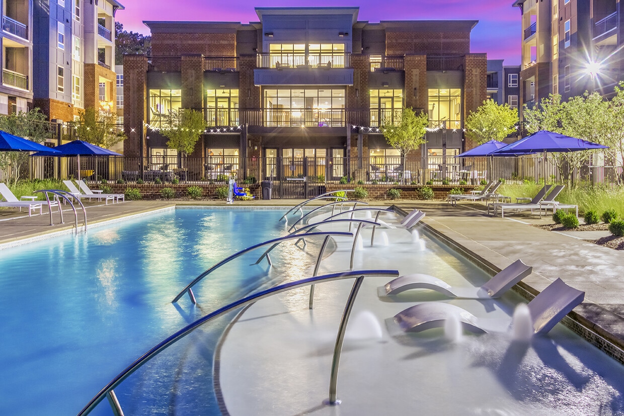 Pool Twilight - 1825 Morehead Ridge Dr