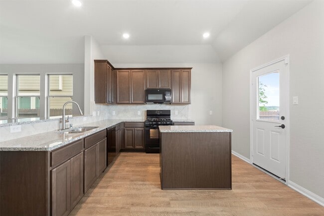 Building Photo - 13076 Laura Lake Dr