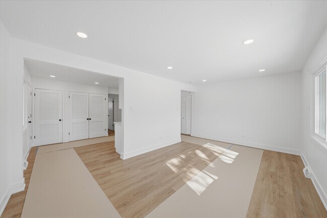 Foto del edificio - 5220 State Rd