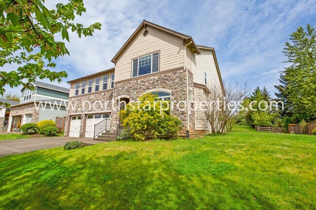 Building Photo - Happy Valley Beauty