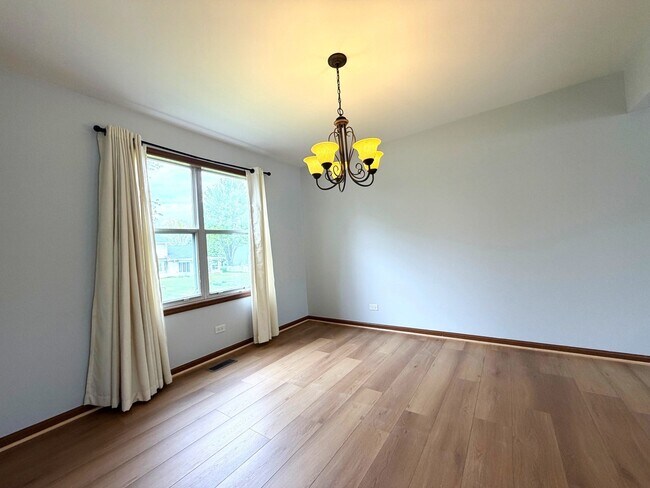 Foto del edificio - 1724 Hall Pl