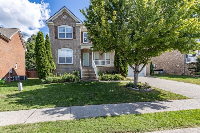 Building Photo - Spacious Spring Hill Rental in Sought-Afte...