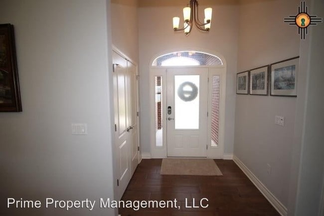 Building Photo - 4 br, 2.5 bath House - 3709 Woodlark Rd.