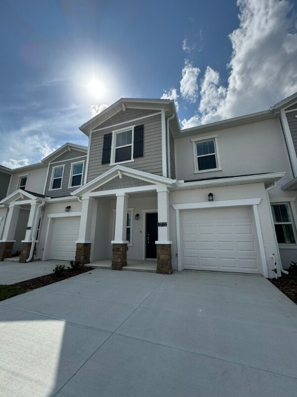 Building Photo - 2712 Pierr St