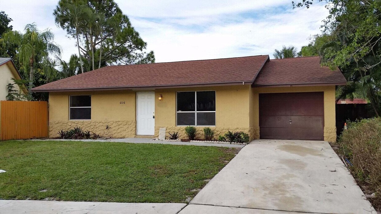 6126 Wauconda Way E, Lake Worth, FL 33463 House for Rent in Lake
