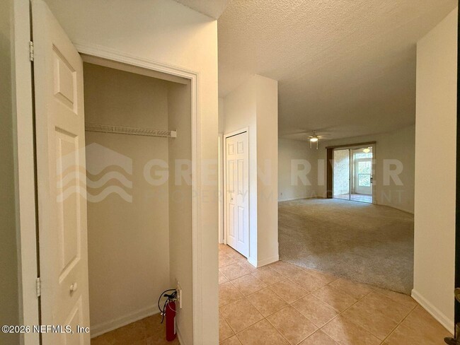 Building Photo - 204 Augusta Cir