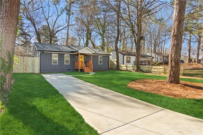 Building Photo - 4179 Hanes Dr