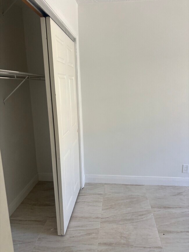 Foto del edificio - 2542 Taft St