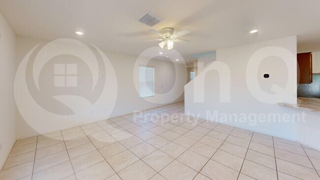 Building Photo - 8811 E Stone Meadow Cir