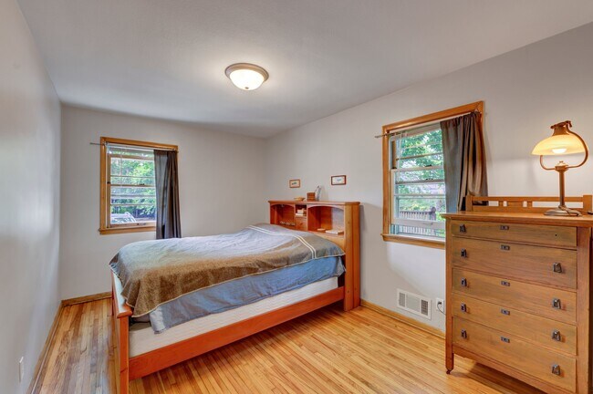 Foto del edificio - 3416 Portland Ave S