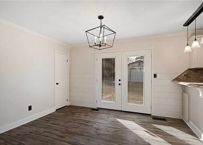 Foto del edificio - 3 bedroom 2 bath house