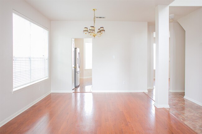 Foto del edificio - 14603 Bladenboro Dr