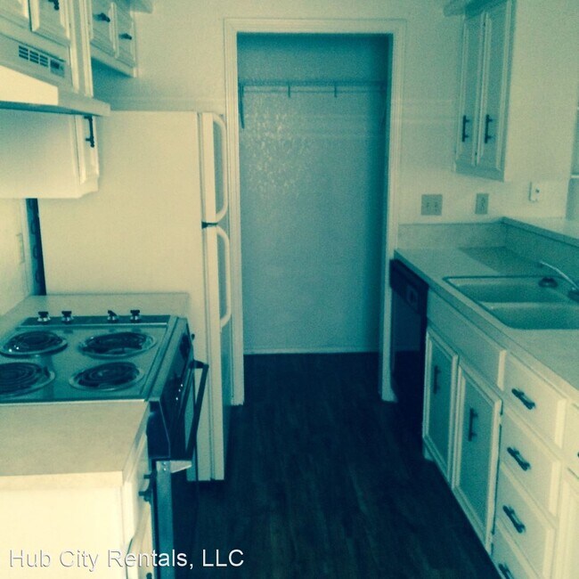 Building Photo - 2 br, 2 bath House - 5412 34th Street - B