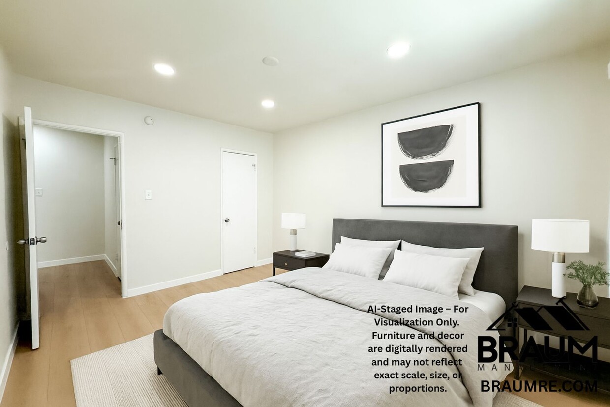 Foto principal - 7339 Woodman Ave