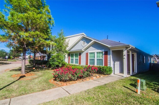 Foto del edificio - 20630 Sycamore Crest Ln