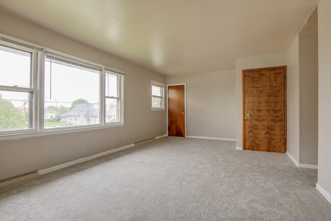 Building Photo - 4610 38th Ave, Kenosha