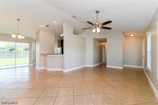 Building Photo - 929 SW 31st St