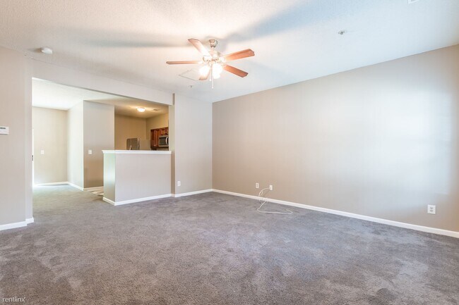Building Photo - 3 br, 2.5 bath Townhome - 1744 Broad River...