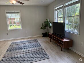 Building Photo - 4451 Donwood Dr