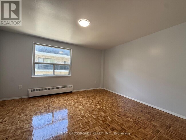 Building Photo - 1191 Ellesmere Rd