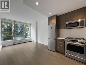 Building Photo - 9060-9060 University Crescent