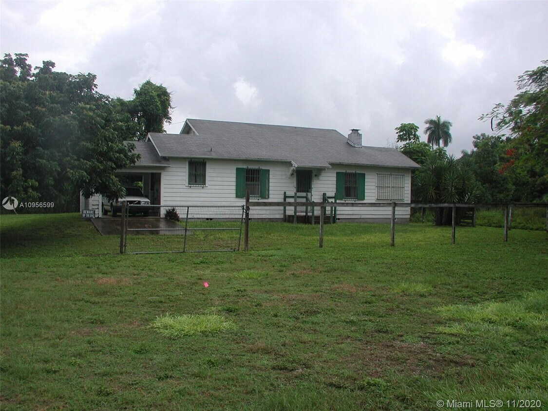 Primary Photo - 17895 SW 296th St