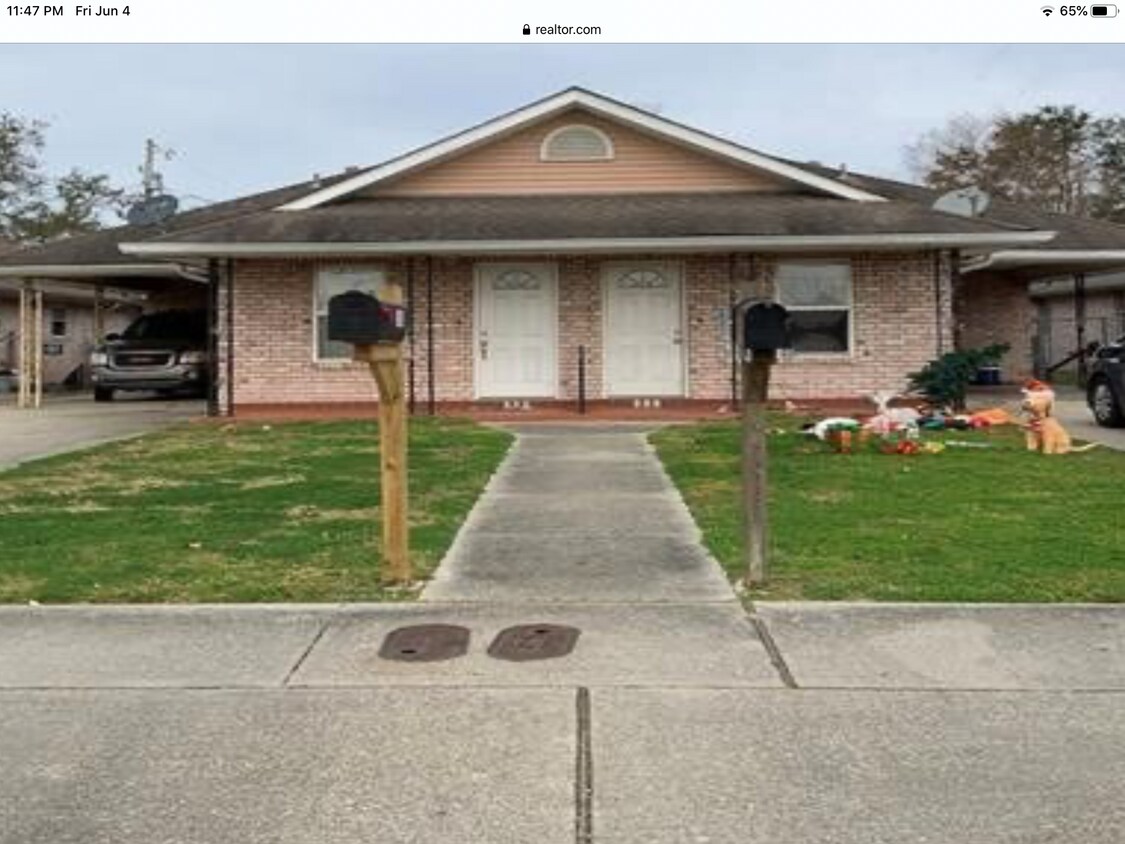 Primary Photo - 109 Coney Dr