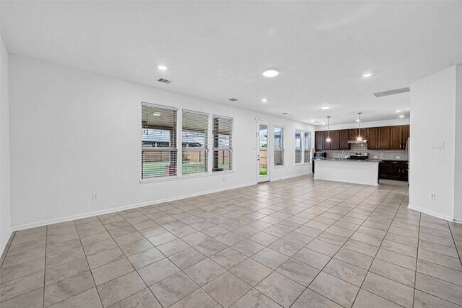 Building Photo - 25319 Whitehaven Gate St