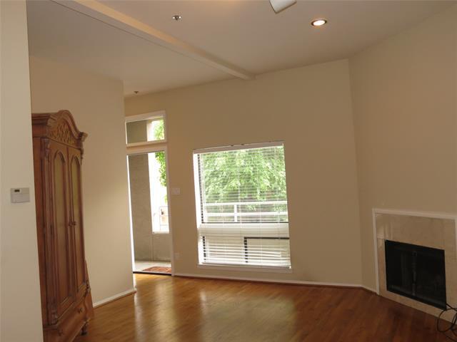 Building Photo - 4334 Buena Vista St