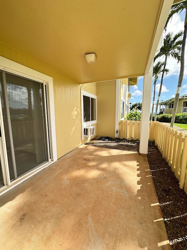 Building Photo - Kulana Knolls, SPACIOUS 1 bed, 1 ba Ground...