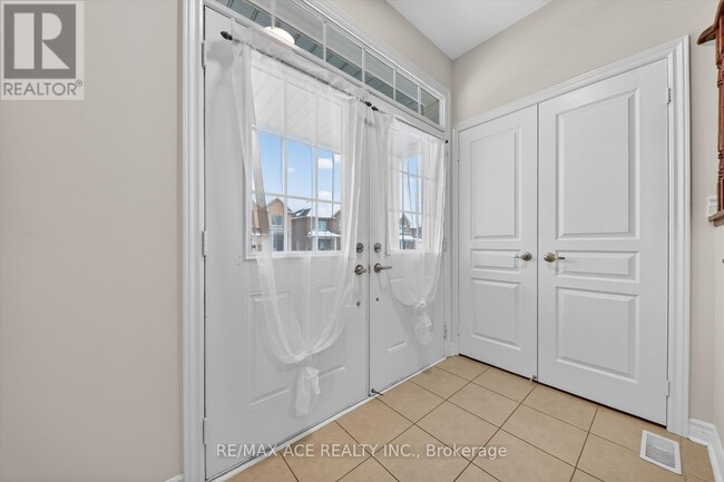 Building Photo - 26 Newhouse Blvd