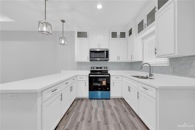 Building Photo - 1318 San Vicente
