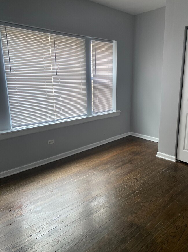 Foto del edificio - 8234 S Maryland Ave