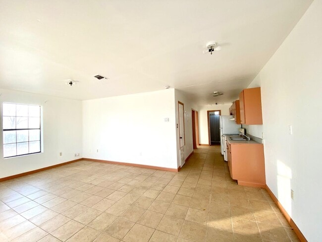 Foto del edificio - 110 Holly Ave