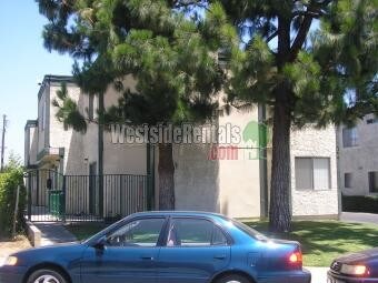 Primary Photo - 406 S Curtis Ave