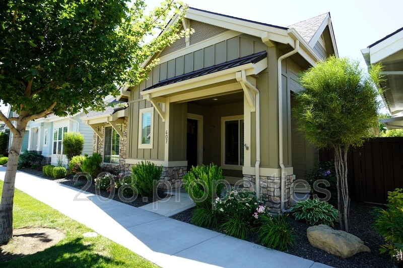Foto principal - 407 W Pavilion Ln