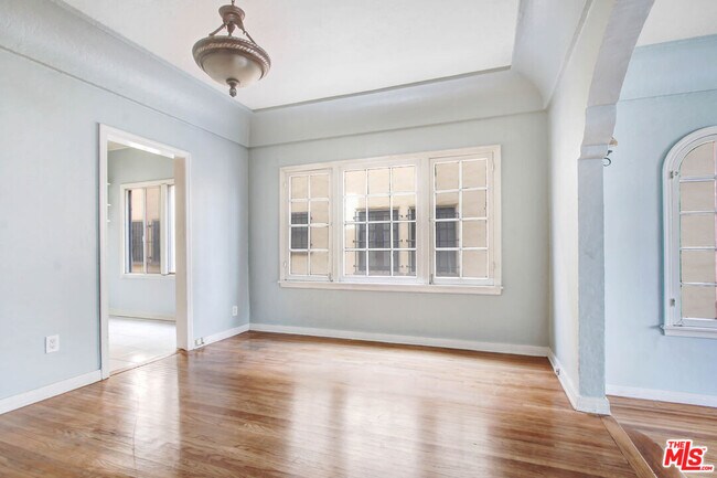 Foto del edificio - 424 N Gardner St