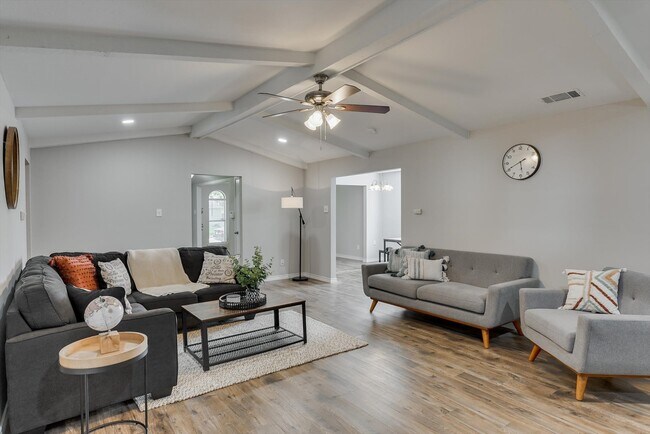Foto del edificio - 5825 Hillcroft St