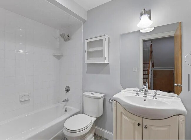 Foto del edificio - 873 Harrison Ave
