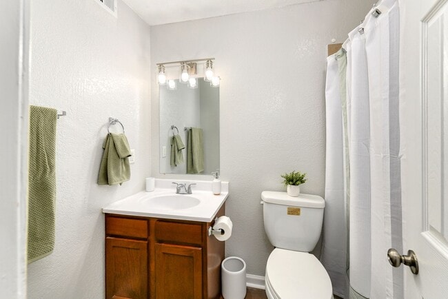 Interior Photo - Legend Oaks Gated Community