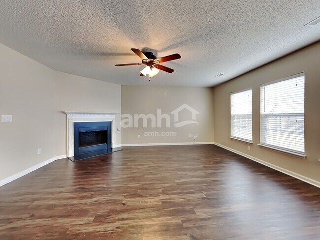 Foto del edificio - 5100 Morrow Ln
