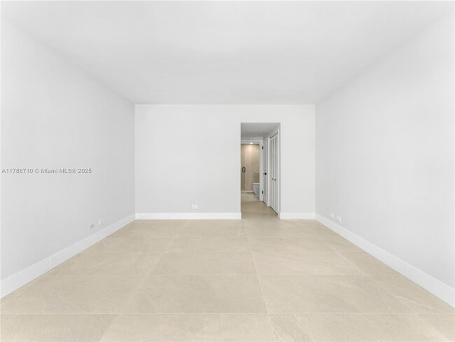 Building Photo - 5601 Collins Ave