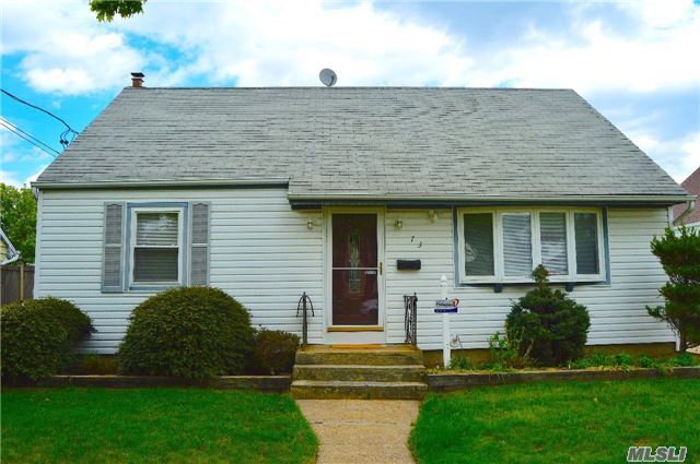 Primary Photo - 73 Manor Pkwy
