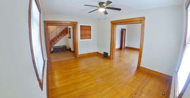 Building Photo - 3D Tour Available - Huge House! Pet friend...