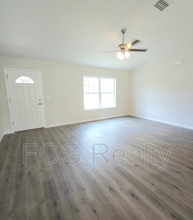 Foto del edificio - 237 Locust Pass Dr