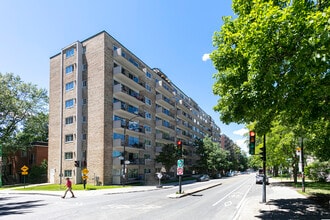 Building Photo - Chopin
