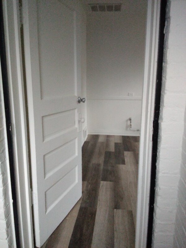 Foto del edificio - 4012 Deodar St